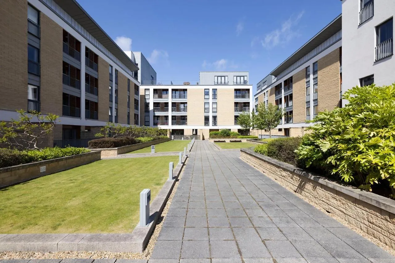 Joivy Modern 2 Bed Flat Near Inverleith Park, With Terrace And Free Parking Edinburgh 0*,