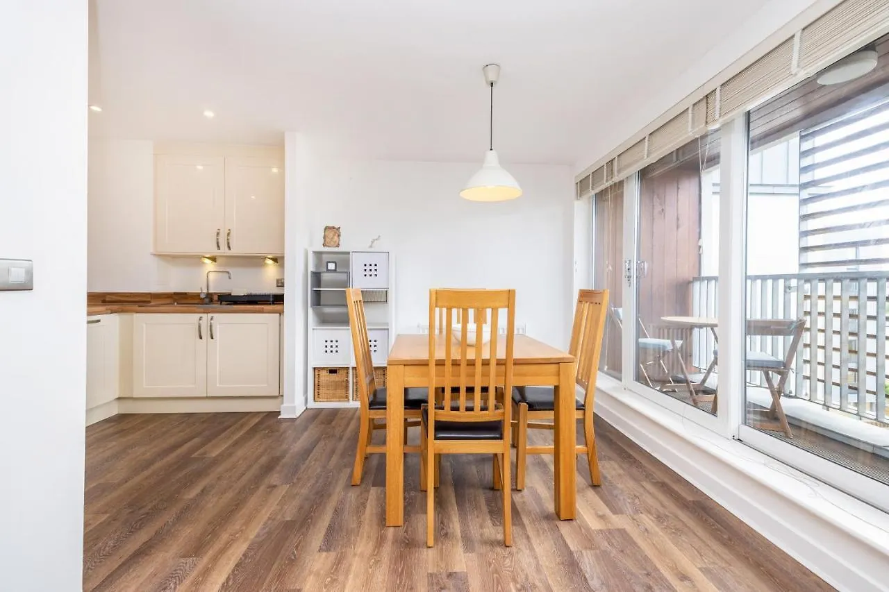 Apartmán Joivy Modern 2 Bed Flat Near Inverleith Park, With Terrace And Free Parking Edinburgh Velká Británie