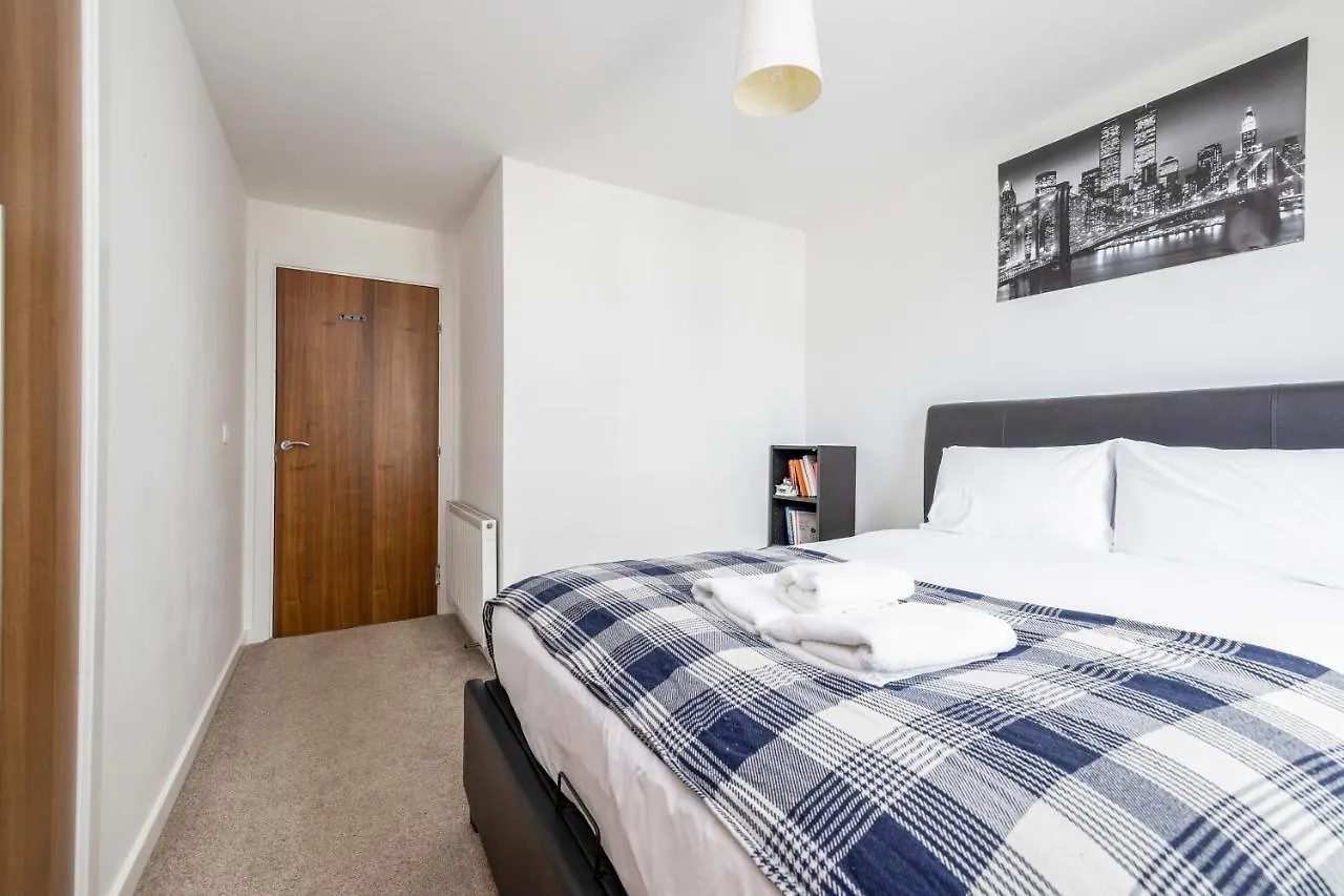 Joivy Modern 2 Bed Flat Near Inverleith Park, With Terrace And Free Parking Edinburgh